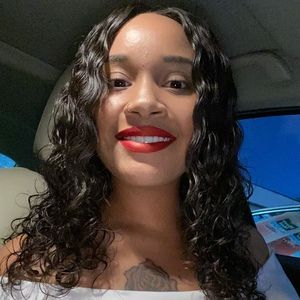 Meet your Posher, Michaela